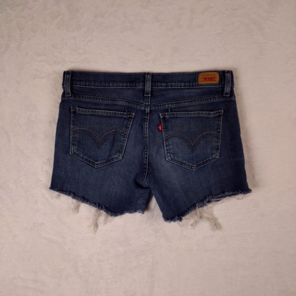 Levis 524 Too‎ Superlow Denim Shorts Medium Wash Cut Off Frayed Hem Size 11 S/C - Picture 9 of 10